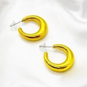 Metallic Yellow Gold Hoop Earrings